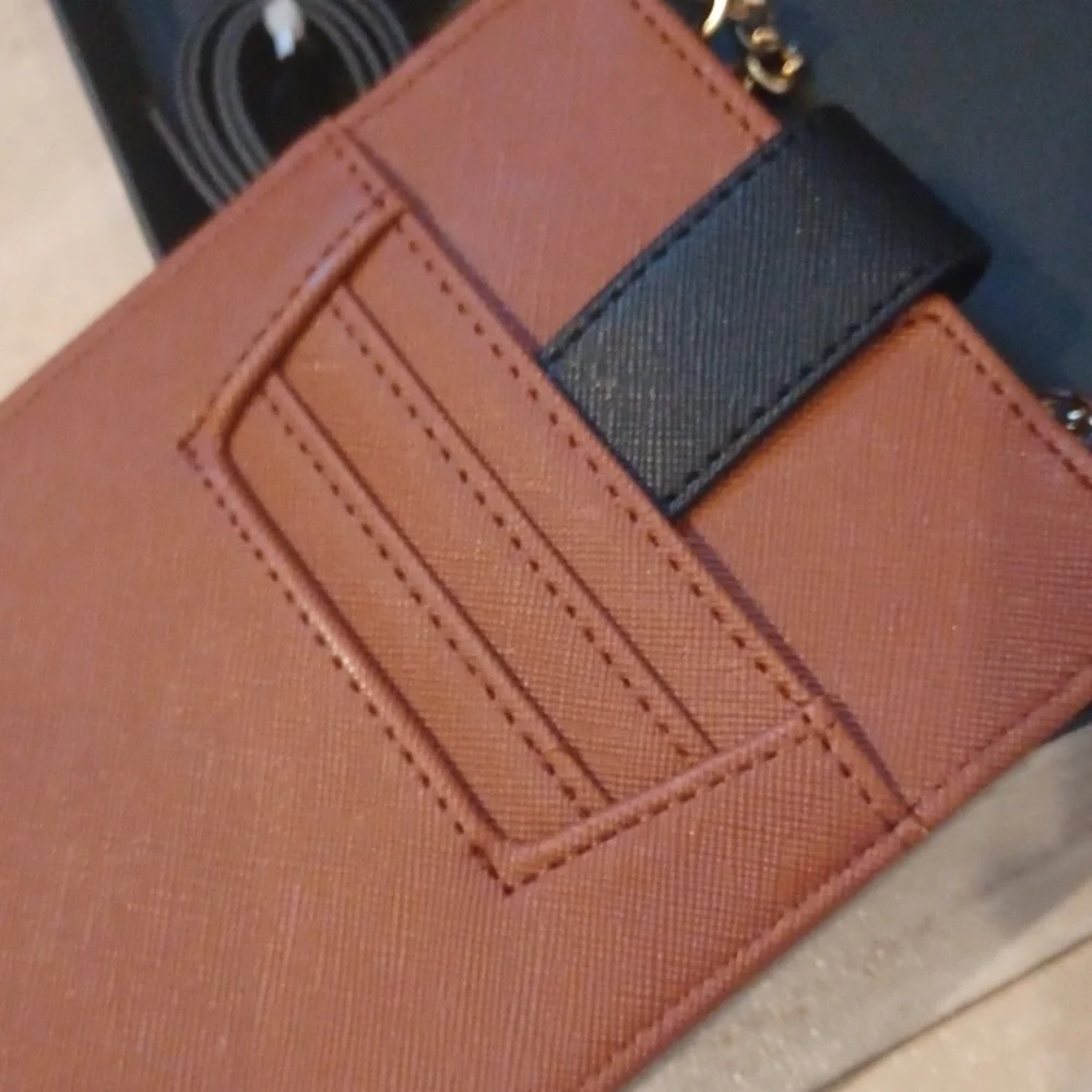 New Steve Madden Set of 2 Crossbody Bags - Picture 8 of 8